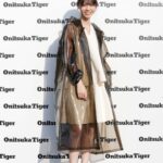 Nanase Nishino Instagram - Onitsuka Tiger 2020 S/S ショー会場にて リハーサルの見学をさせていただきました🏃‍♂️🏃‍♂️本番も見たかった…！ 青い競技用トラック クールでした🐯 #onitsukatiger