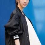 Nanase Nishino Instagram - Onitsuka Tiger 2020 S/S ショー会場にて リハーサルの見学をさせていただきました🏃‍♂️🏃‍♂️本番も見たかった…！ 青い競技用トラック クールでした🐯 #onitsukatiger