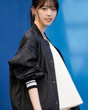 Nanase Nishino Instagram - Onitsuka Tiger 2020 S/S
ショー会場にて リハーサルの見学をさせていただきました🏃‍♂️🏃‍♂️本番も見たかった…！
青い競技用トラック
クールでした🐯

#onitsukatiger