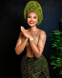 Nancy Isime Instagram - Proud Naija Babe💚 #LoveUnbeaten24 Congratulations to our stunning bride @veekee_james and her husband💚 God bless your Union 🙏🏽 Dress: @ateni.ng Makeup: @bibyonce Gele: @ennygelecraft Photographed by: @officialphotofreak