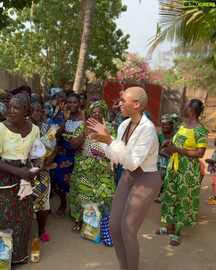 Nancy Isime Instagram - On my way to my New Year Holiday destination, as we drove through the beach front community to the resort in Ouidah, I saw a bunch of Happy Kids just running around, playing, waving and just being Kids. That picture lingered in my heart for a minute, I wanted to be a part of the Children’s Joy, to be a reason they have even bigger smiles and a wonderful New Year! So I asked my Lodge’s owner and manager if it was okay to have a mini party for the Kids and mothers of the community. I asked for a figure(number of kids &Mothers), booked the venue(the resort’s beachfront), arranged for some bags of rice, oil and a chef to cook some local delicacy for the kids, sent for gift items from Lagos and arranged to have it transported to me and Voila! Lunch with Nancy was brought to Reality! As hectic as it looks, I had such a great time! My heart bursting with Joy!😄🥰 Of all the Gifts of the Spirit, Love, Joy, Peace, Kindness and Goodness remain my Favorites and I do everything in my power to practice these everyday and everywhere I go. I’m thankful to God for causing my plans and Idea for this day to come to fruition even under such short notice and barely any planning. I’m thankful to the resort’s owner, Manager & Staff for doing everything in their power to see to its success. I’m very thankful to the mothers & kids of the Laguna, Ouidah community for letting me partake in their Joy and start their New Year with some goodies..Even with the language barrier and me being a complete stranger, my invitation was still honored and respected. Shoutout to my girl Adaora for agreeing under such short notice to bring the gift items over as well as help me out during our mini lunch party. Shoutout to my amazing team for co-ordinating/helping with the market runs for the gift items. God is the Kindest❤️ I hope this inspires you to look around and make a difference even while on Holiday☺️ Ouidah, Bénin