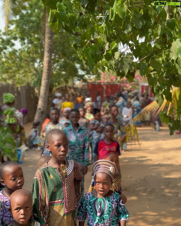 Nancy Isime Instagram - On my way to my New Year Holiday destination, as we drove through the beach front community to the resort in Ouidah, I saw a bunch of Happy Kids just running around, playing, waving and just being Kids. That picture lingered in my heart for a minute, I wanted to be a part of the Children’s Joy, to be a reason they have even bigger smiles and a wonderful New Year! So I asked my Lodge’s owner and manager if it was okay to have a mini party for the Kids and mothers of the community. I asked for a figure(number of kids &Mothers), booked the venue(the resort’s beachfront), arranged for some bags of rice, oil and a chef to cook some local delicacy for the kids, sent for gift items from Lagos and arranged to have it transported to me and Voila! Lunch with Nancy was brought to Reality! As hectic as it looks, I had such a great time! My heart bursting with Joy!😄🥰 Of all the Gifts of the Spirit, Love, Joy, Peace, Kindness and Goodness remain my Favorites and I do everything in my power to practice these everyday and everywhere I go. I’m thankful to God for causing my plans and Idea for this day to come to fruition even under such short notice and barely any planning. I’m thankful to the resort’s owner, Manager & Staff for doing everything in their power to see to its success. I’m very thankful to the mothers & kids of the Laguna, Ouidah community for letting me partake in their Joy and start their New Year with some goodies..Even with the language barrier and me being a complete stranger, my invitation was still honored and respected. Shoutout to my girl Adaora for agreeing under such short notice to bring the gift items over as well as help me out during our mini lunch party. Shoutout to my amazing team for co-ordinating/helping with the market runs for the gift items. God is the Kindest❤️ I hope this inspires you to look around and make a difference even while on Holiday☺️ Ouidah, Bénin