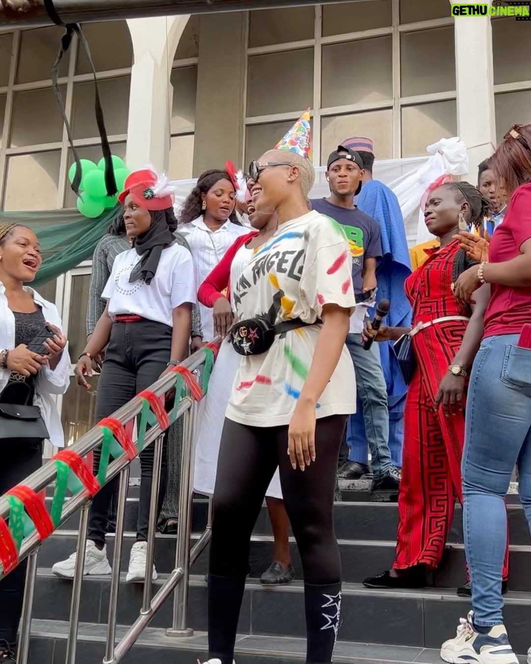 Nancy Isime Instagram - Last but certainly not least, Big Shoutout to my Gees who joined me and helped ensure I had the best helping hands. Thanks for taking time out of your busy schedules to be there for me guys❤️🥰🤗 Thank you to my @indomie_nigeria family for seeing to it that everyone in attendance had some yummy noodles in between all the activities❤️ Shoutout to the amazing founder, staff, volunteers, Parents and Children of @lisacademyng for welcoming me with so much warmth and for the opportunity to serve and contribute to the future. Fam, Thank you for all your kind words, prayers and well wishes….You too can be a part of this great initiative, please send @lisacademyng a DM if you’d like to make donations in any form. You can also donate towards a child’s school fees/upkeep for as long as you can. Thank you in advance ❤️ My 32nd birthday celebration was definitely one for the books and I couldn’t be more grateful to God!🙏🏽
