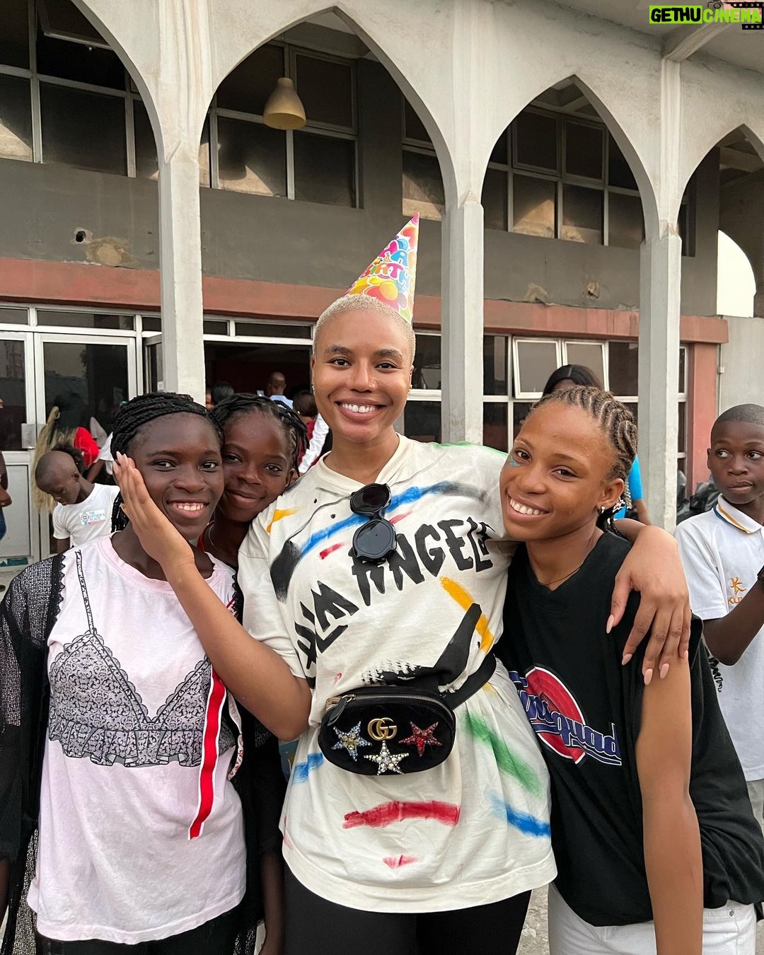 Nancy Isime Instagram - Since my 21st birthday, it’s been my tradition to celebrate my special day with the most privileged kids in the world❤️ Yesterday was no different, I spent the day with the incredible kids of @lisacademyng 😍 We danced, sang, celebrated, prayed and had an incredible time. I want to thank the founder and staff of this incredible Nonprofit organization for their contributions towards the future of these children and for welcoming me with open arms, seeing to it that my birthday party with the kids was a success. Absolutely no better way to celebrate my 32nd birthday❤️