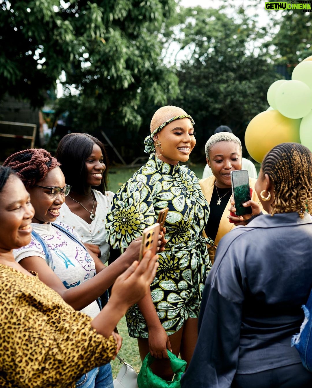 Nancy Isime Instagram - If there’s one thing my @vivaplusdetergent family never fail to show, is how much they Love and support me. Everytime! So it’s only expected that they’ll extend this love to the people I love…you guys!🥰 We had a Vivacious picnic for 40 of my supporters and it was EVERYTHING! We got to meet, eat, talk, play, bond and I Loved every part of it!💚 I wish we could have chosen more people but not to worry, there just might be another edition. Until then, I LOVE YOU GUYS so much! Thank you for the endless love and support and for being some of the most positive, amazing people I know💚 To my @vivaplusdetergent , e be like una go marry me last last oh😄 Thank you for the most amazing time, I truly Love You!💚 #ProudVivaDiva Rocking my @hollantex_official tailored to perfection by @afrikayla 💚