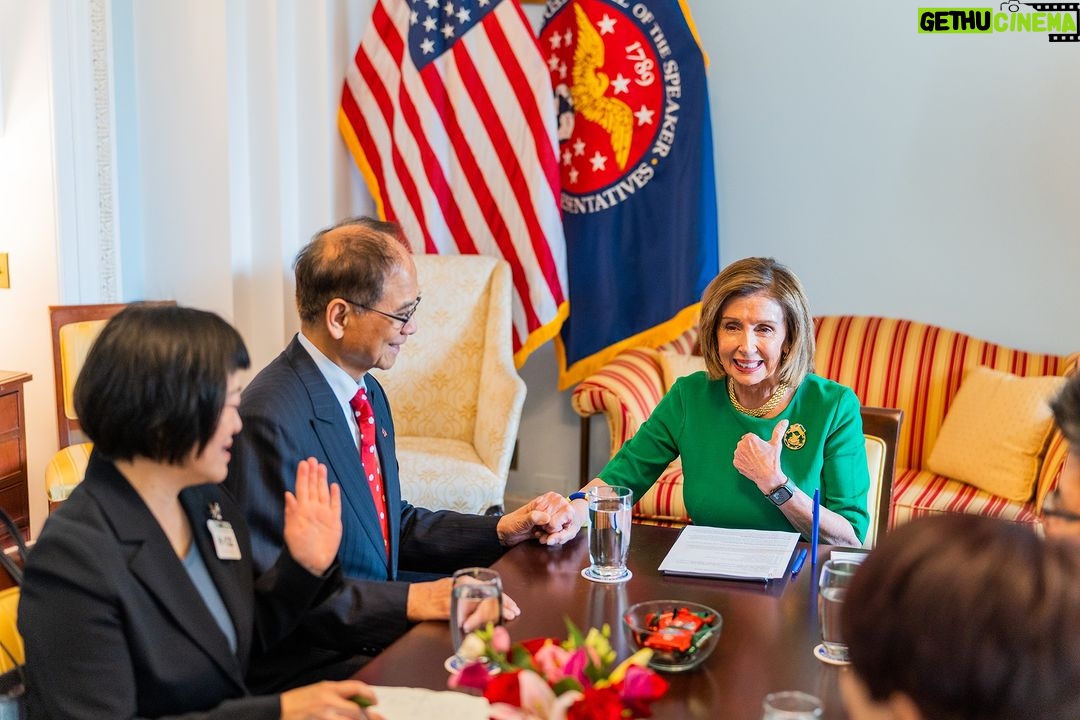 Nancy Pelosi Instagram - It was my privilege today to meet with Legislative Yuan President You Si-Kun and leaders from the Democratic Progressive Party, the Taiwan People's Party and the New Power Party. Our discussion focused on America’s support for Taiwan’s Democracy and our shared opposition to the CCP’s human rights abuses.