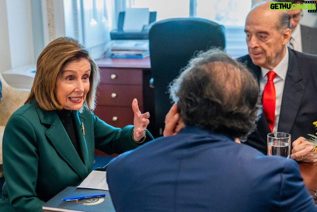 Nancy Pelosi Instagram - Today, I was proud to meet with the President of Colombia Gustavo Petro to speak about the long relationship between our countries and how we can work together to combat the climate crisis, reduce poverty and stop the spread of fentanyl.