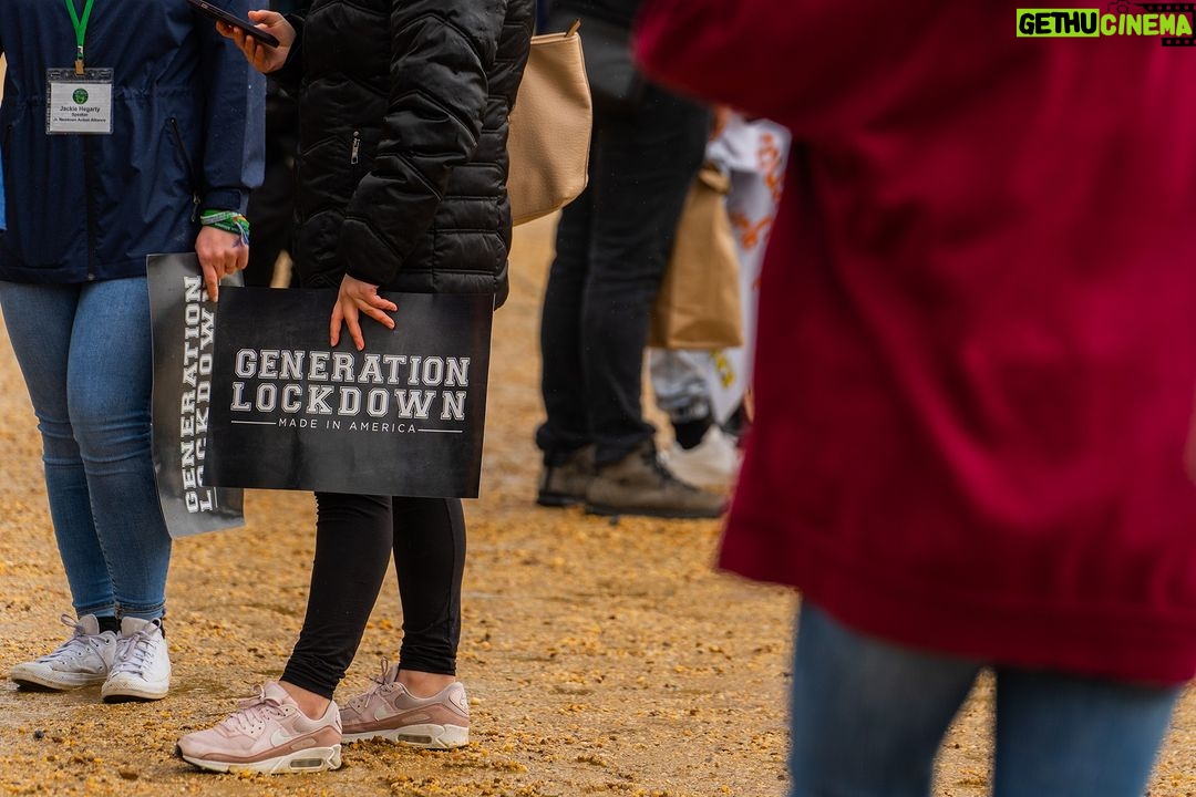 Nancy Pelosi Instagram - Today, it was my privilege to stand with brave young activists for gun violence prevention, because Generation Lockdown’s leadership has been crucial to our fight. We must renew the assault weapons ban to protect America’s children.