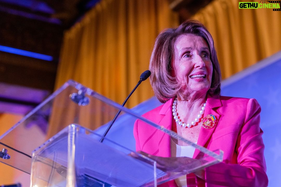 Nancy Pelosi Instagram - Outside mobilization has made all progress possible for America’s working families. It was my privilege to accept kind words and to thank so many advocates for women and families last night for our work together For The People.