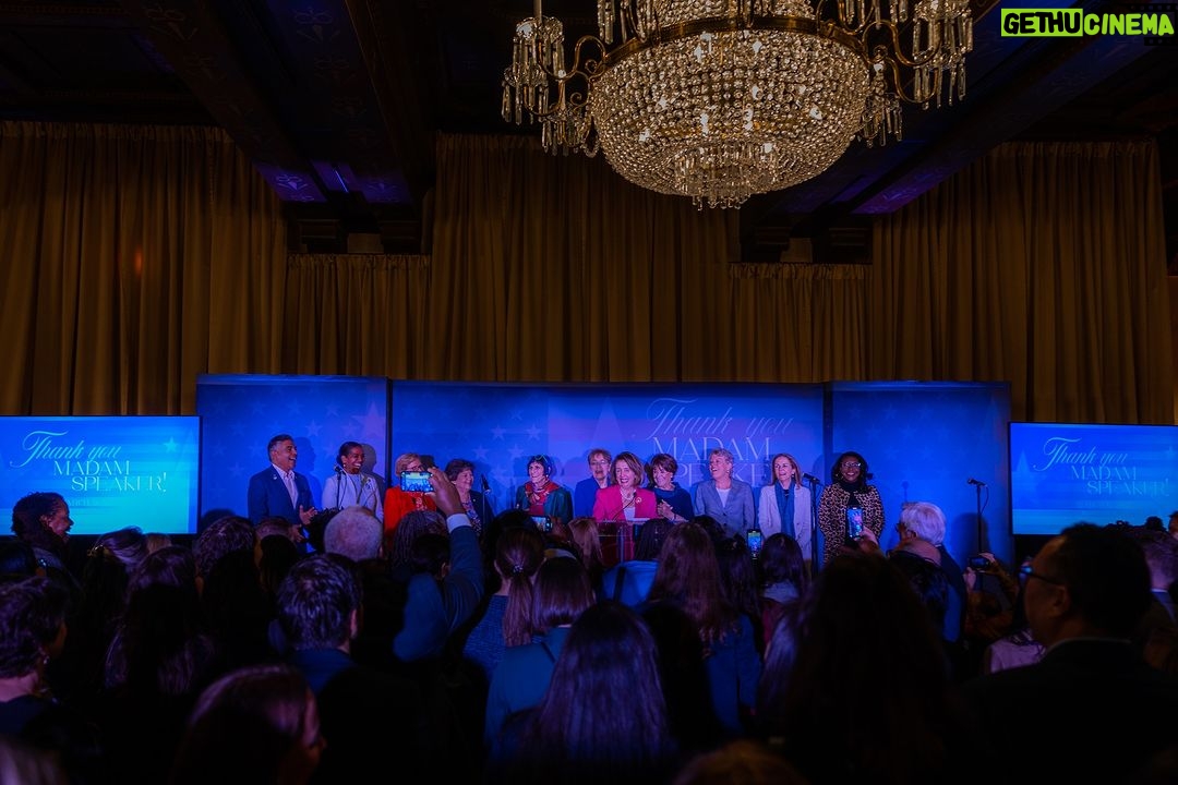 Nancy Pelosi Instagram - Outside mobilization has made all progress possible for America’s working families. It was my privilege to accept kind words and to thank so many advocates for women and families last night for our work together For The People.