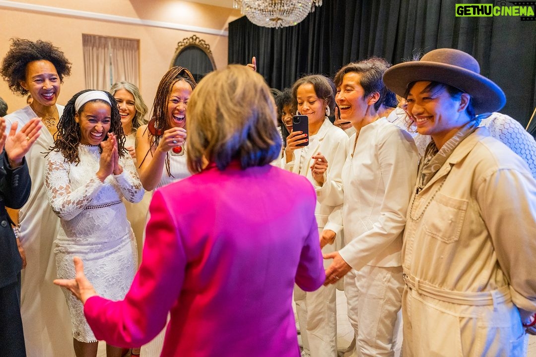 Nancy Pelosi Instagram - Outside mobilization has made all progress possible for America’s working families. It was my privilege to accept kind words and to thank so many advocates for women and families last night for our work together For The People.