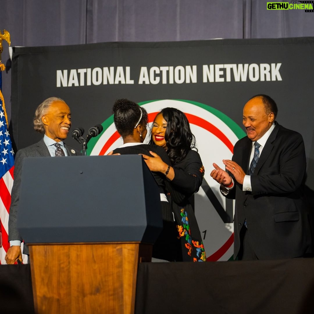 Nancy Pelosi Instagram - Yesterday, I had the privilege of joining the King family to honor the legacy of our extraordinary hero — Dr. Martin Luther King, Jr. Democrats continue Dr. King's work by defending civil rights, expanding access to the ballot box and working to unwind systemic racism.