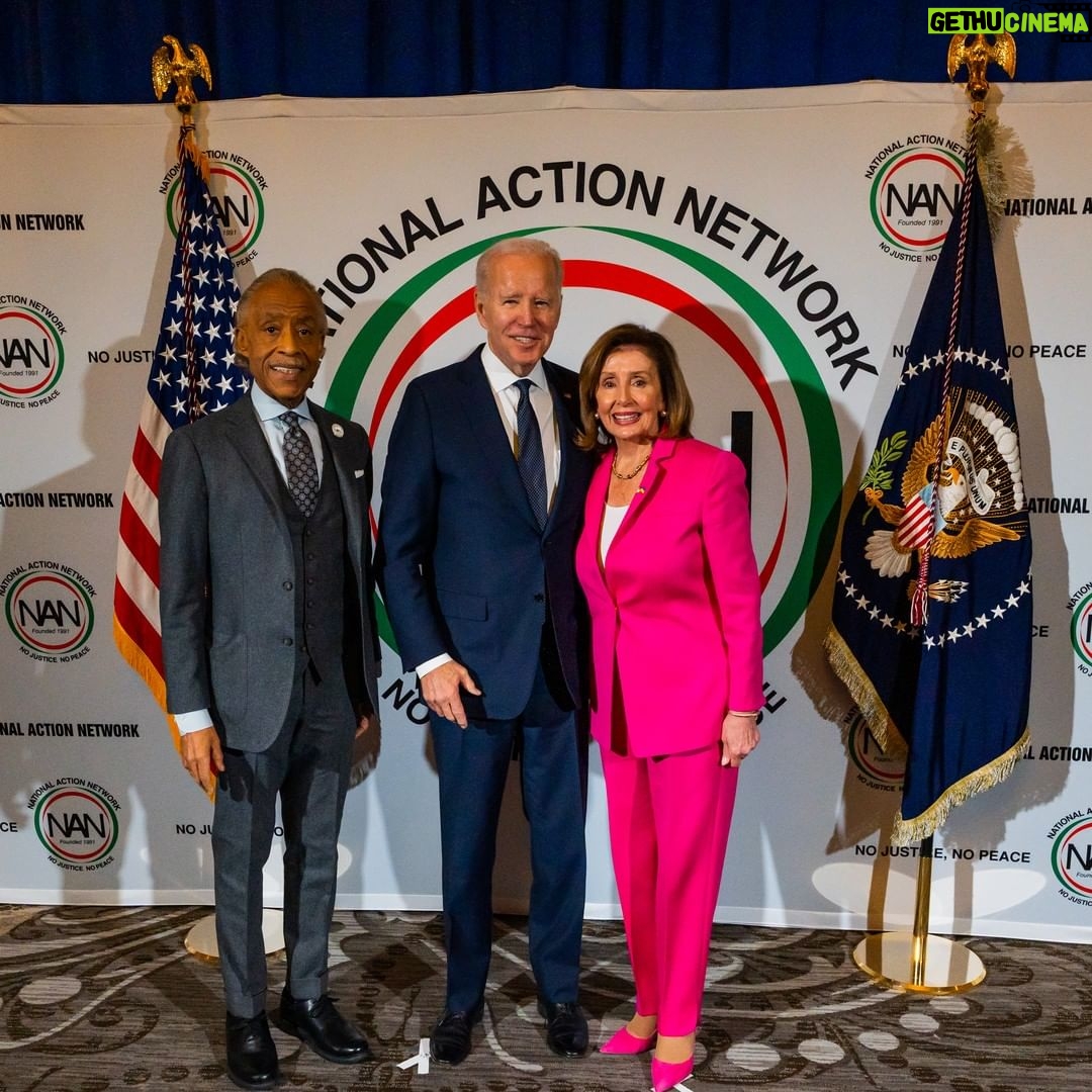 Nancy Pelosi Instagram - Yesterday, I had the privilege of joining the King family to honor the legacy of our extraordinary hero — Dr. Martin Luther King, Jr. Democrats continue Dr. King's work by defending civil rights, expanding access to the ballot box and working to unwind systemic racism.