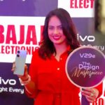 Nandita Swetha Instagram – At the launch of @vivo_india #vivo29e #hyderabad 

#vivo #smartphone #mobile #shopping Hyderabad
