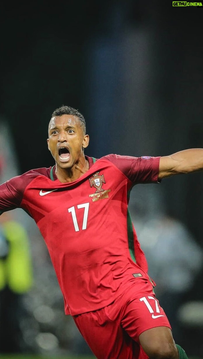 Nani Instagram - My story, my journey through life and football and all the people who have inspired and influenced me. Looking forward to my documentary being released in the near future after two years of production. Production @friday_02 Co-produced by @empowersportsofficial Featuring @patrice.evra rioferdy5 @gneville2 @paulscholesaaa #siralexferguson and others. @portugal @manchesterunited @sportingcp @gomvfc @orlandocitysc @adskulubu @valenciacf @official_sslazio @fenerbahce @veneziafc Lisbon, Portugal