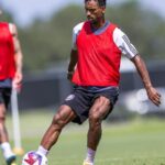 Nani Instagram - Working with the lions 🦁 Home! 💪🏾⚽ #Happy #Work #Focus #Orlando #VamosOrlando #