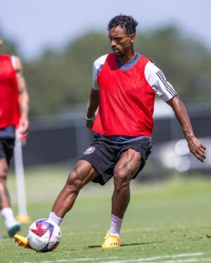 Nani Instagram - Working with the lions 🦁 Home! 💪🏾⚽

#Happy #Work #Focus #Orlando #VamosOrlando #