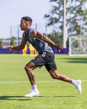 Nani Instagram - Working with the lions 🦁 Home! 💪🏾⚽

#Happy #Work #Focus #Orlando #VamosOrlando #