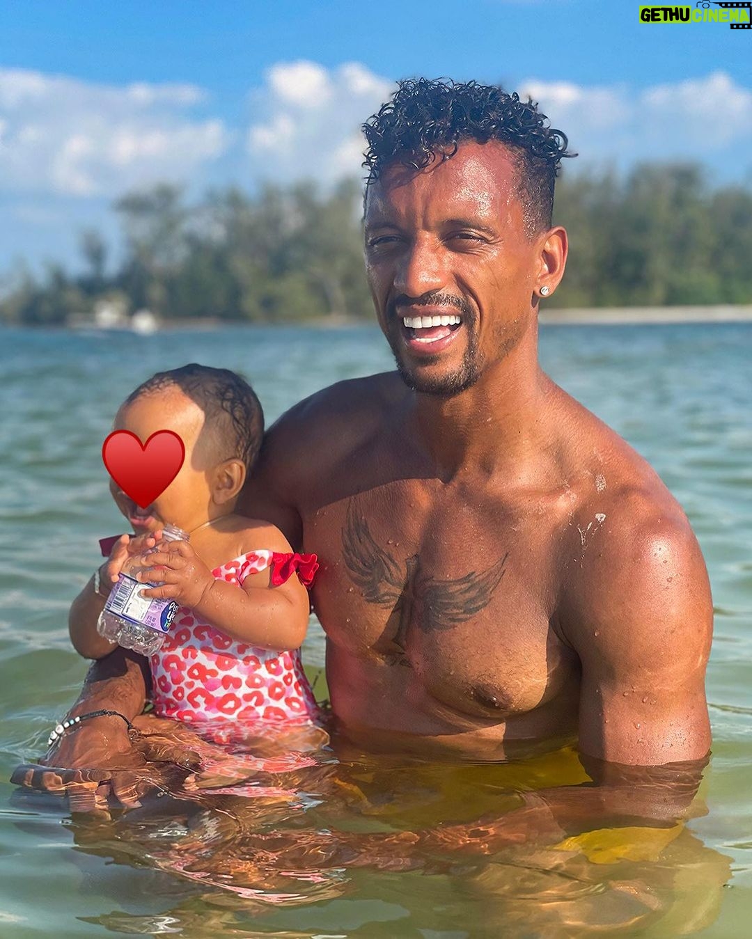 Nani Instagram - Grateful for these cherished memories โค๏ธ๐จโ๐ฉโ๐งโ๐ฆโ๏ธ #FamilyTime #Moments #Blessed Florida