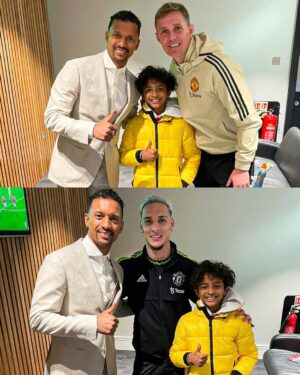 Nani Instagram - A happy night 👨‍👦⚽💪🏾
#AboutLastNight #Football #Friends #ManUnited #Family #Moments