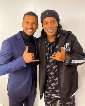 Nani Instagram - Special night at the Camp Nou with my Man United family and friends. 🙌🏾
#Football #Friends
