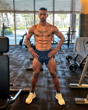 Nani Instagram - Push past your limits 👊🏾
#workout #training #winningmindset #gym