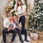Nani Instagram - May this holiday season bring more love and happiness to all those around the world! A Merry Christmas to all from my family! 🥰🎄 #Xmas #MerryChristmas #Family #Love