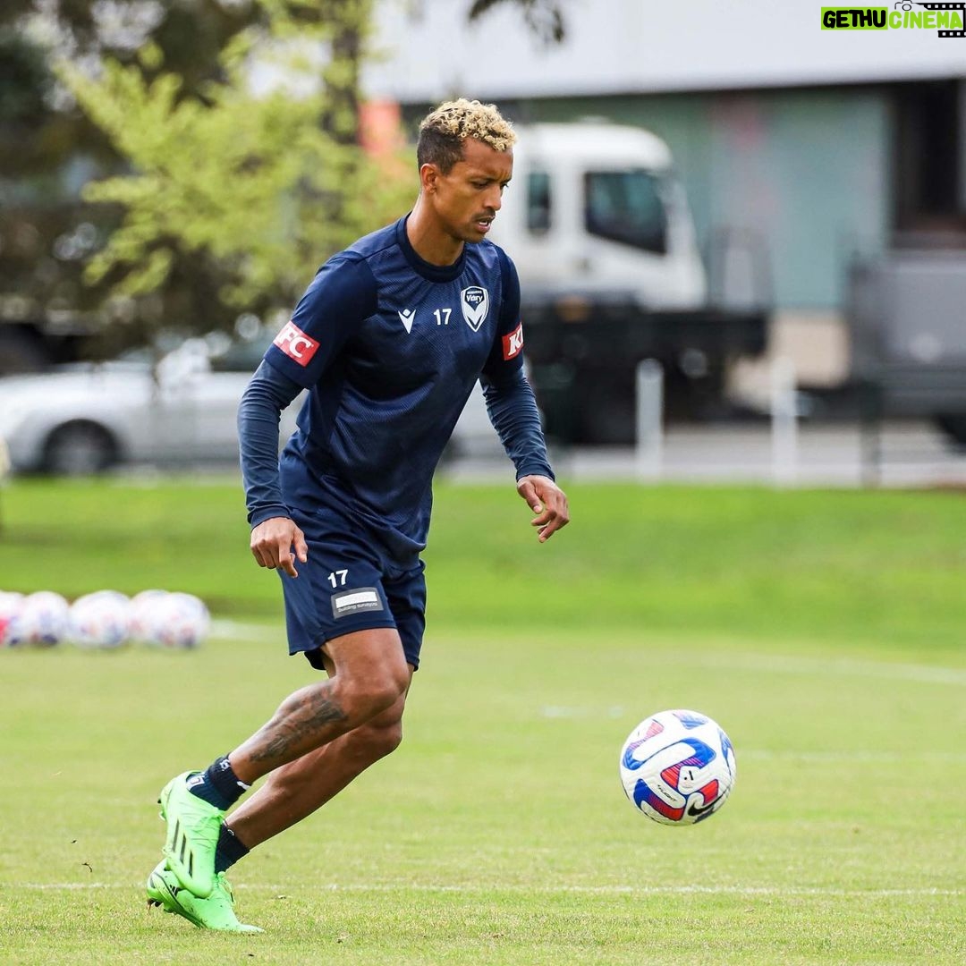 Nani Instagram - ⏳⚽💪🏾 #MVFC #MelbourneVictory #Training #Work