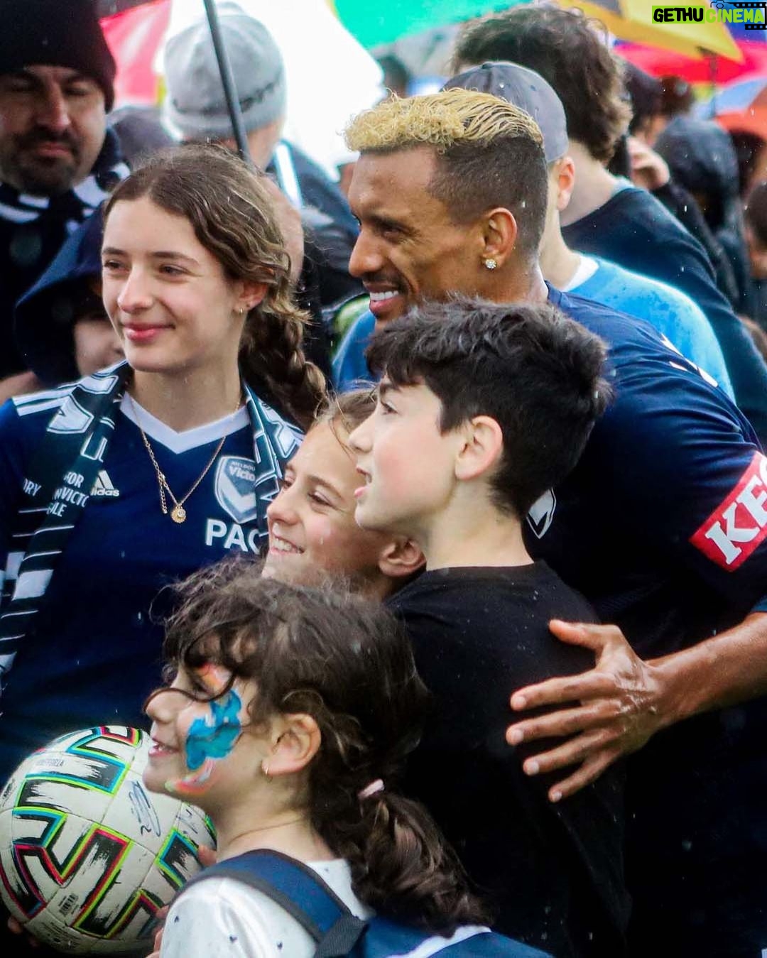 Nani Instagram - Full day at A-League season launch with some open training ππΎ A big thanks to all the fans who cheered us on! We'll give everything for you ππͺπΎ #Aleague #Launch #MVFC #MelbourneVictory #wearealeagues