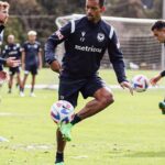 Nani Instagram - Let's go for another week of hard work! ⚽😁 #MondayMotivation #Training #MVFC #MelbourneVictory #Focus #Work