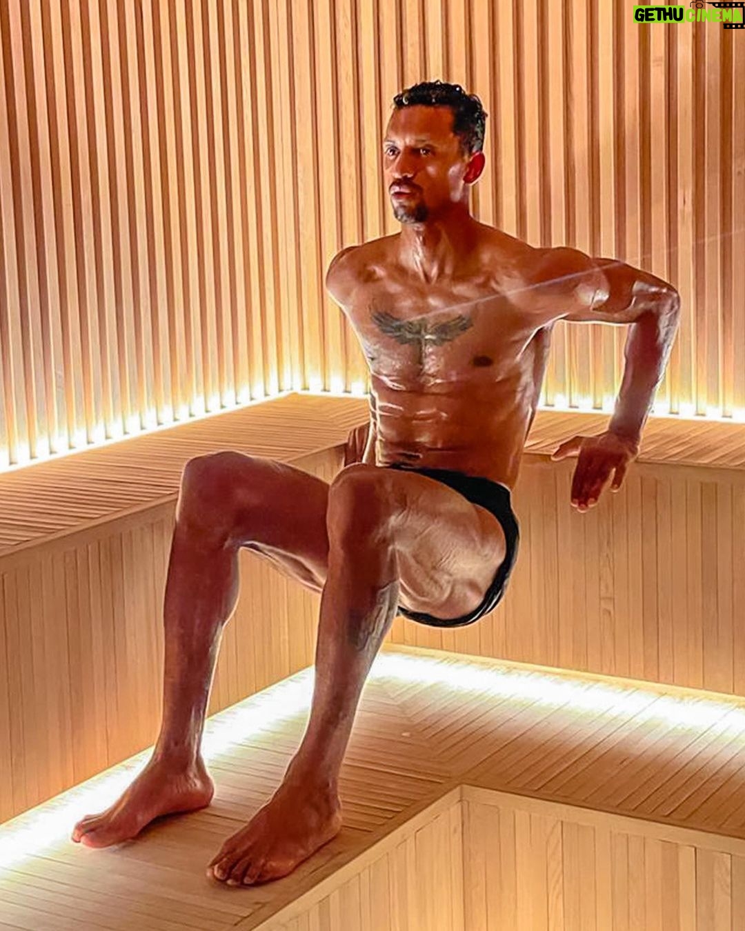 Nani Instagram - Always keeping in shape 💪🏾 #relax #moments