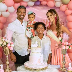 Nani Instagram - Daddy's little girl first birthday 1️⃣🥳🎂🥰
#Birthday #Family #Moments #Happiness