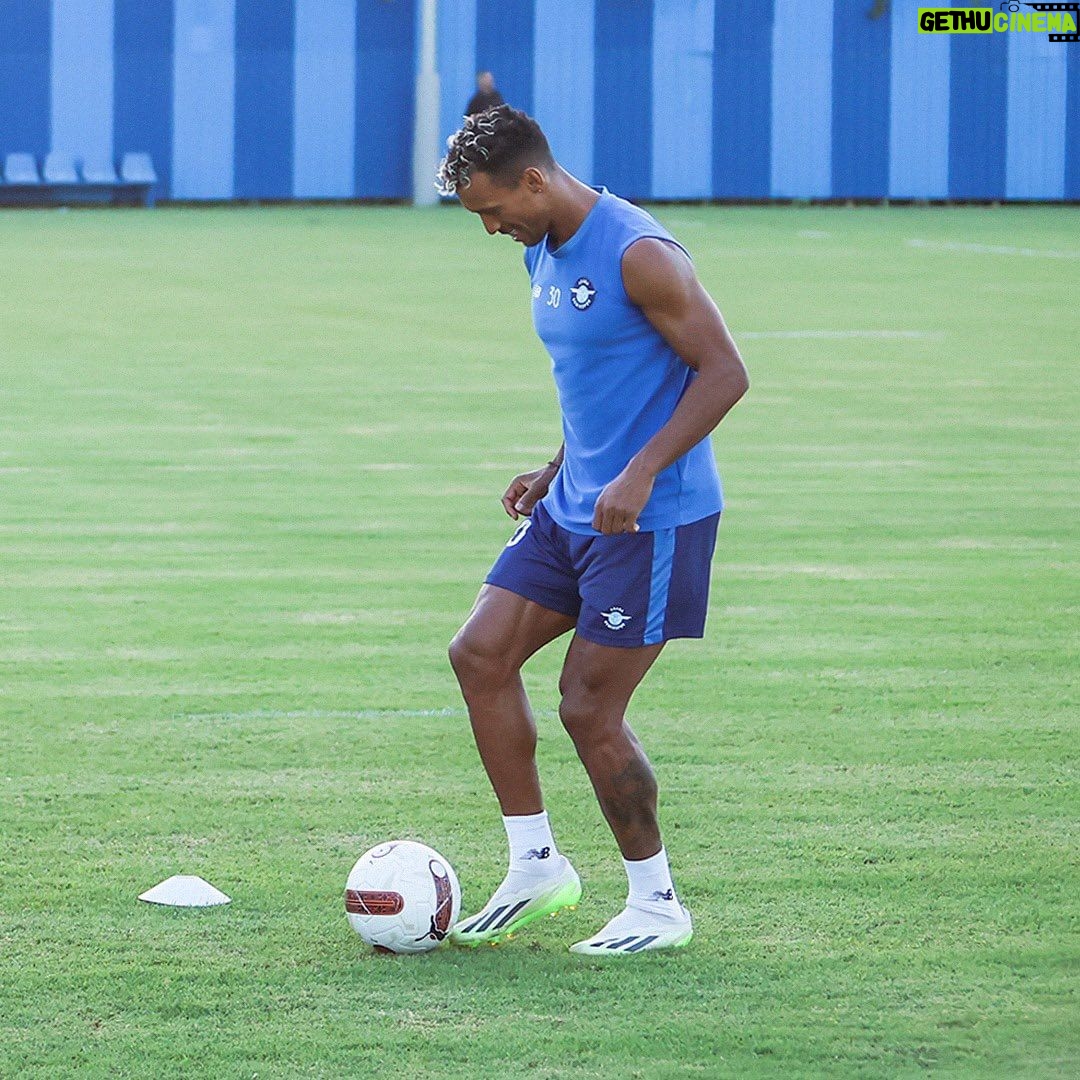 Nani Instagram - Work, work, work 💪🏾 #AdanaDemirspor #Work #Training