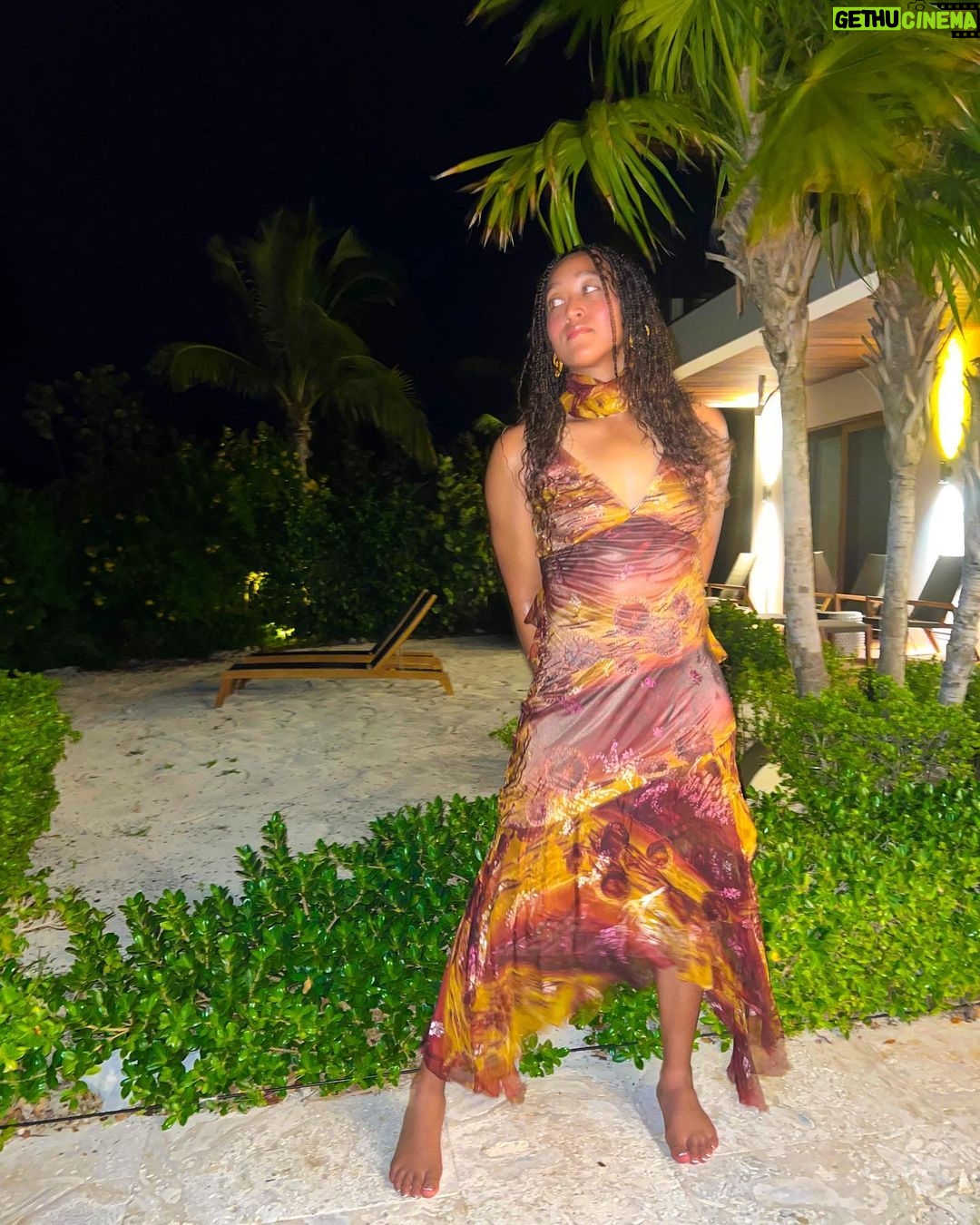 Naomi Osaka Instagram - big libra vibes ♎️🌴🤎✨
