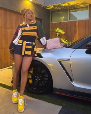 Naomi Osaka Instagram - 💛💕