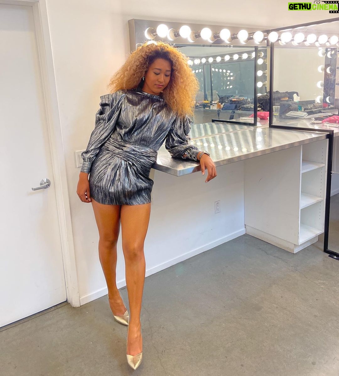 Naomi Osaka - 221.7K Likes - 😃 the scar on my leg is never gonna go away