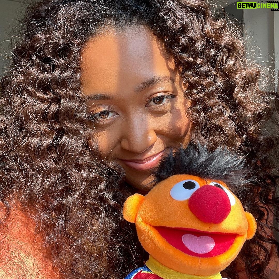 Naomi Osaka - 304.2K Likes - Got Elmo out here taking selfie’s lol