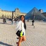 Naomi Osaka Instagram - @ the Louvre because I am a work of art 🖼
