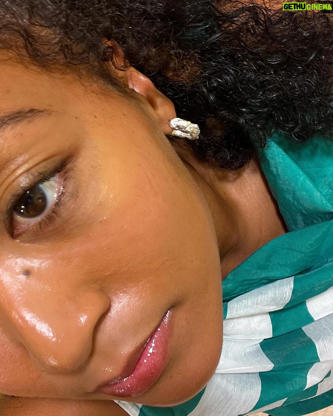 Naomi Osaka Instagram - jet lag is making life a blur 🖼️ Abu Dhabi, United Arab Emirates