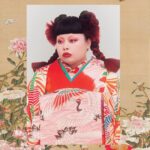 Naomi Watanabe Instagram - @kimonoanneofficial の表紙を務めました🫶歴史あるお着物沢山着れて嬉しい！ 袖通す時破れないか怖くて震えてたにょww 16日から発売されてます！ いつか私服も全てお着物にしたい！ サラッと着付けれる大人になりたいにょ 眉毛はもちろんブリーチ🏩 #一本下駄の出番はありません