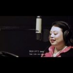 Naomi Watanabe Instagram - Doja Cat Kiss Me More feat. Naomi Watanabe 大好きな @dojacat の作品に日本語で参加しました🥹💫 全世界配信です🤩 作詞、プロデュースは @awich098 さんです🤩 そして総合プロデューサーは、 @kentaro_fujii 藤井健太郎さんです🥳 ラップに緊張してたけど、Awichさんにおんぶに抱っこでやらせて頂きました😂もう歌詞が可愛すぎるし強すぎるし最高🤍 ポッドキャストで下ネタ言いまくってるのに少し照れてんのが草 YouTubeにレコーディング風景動画があります🥹🙌ずっと真面目に取り組んでて草です😂 あとチラ見えするお腹につきたての餅付いてんのかなとガチでびっくりするぐらいお腹プリンプリンで自分が愛おしくなりました😂 そして曲はフルですにょ😆 色んなサイトでダウンロード出来ます💫ぜひ聴いてください😆 Got to join the lovely @dojacat on her song in Japanese🥹 It's produced and written by the also lovely Japanese rapper @awich098 ! She gave me a one-on-one rapping class💫It's my first time rapping🤩 The other producer is Kentaro Fujii @kentaro_fujii , who has created numerous crazy comedy shows in Japan! Check YouTube to see how the recording went! The song is available digitally on all platforms🥹Please take a listen🥰