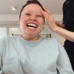 Naomi Watanabe Instagram - メイク中お喋りライブ 前半はただの雑談で 後半は昼に話す内容じゃない 合コンした話からの浮気について 変なライブ 最後まで見てくれてありがとう！ #2丁目の佐々木さん #ぬるっとうっかり Tokyo, Japan
