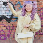 Naomi Watanabe Instagram - @fendi ファッションショーにお邪魔しました💛素敵なお洋服達をまた生で拝見できて興奮🥺 私のお洋服も全身FENDIです💘 こんな素敵なドレス着れて嬉しい😭 今年は…色んなドレスに挑戦したい💪💚 終始、ツンツンタイムが来そうでしたが持ち堪えました😎うにょ ヘアは @nerohair Milan, Italy
