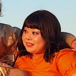 Naomi Watanabe Instagram - ドバイで行われた @boss のファッションショー撮影に参加したにょ🧡 世界中の素敵な人たちと最高の撮影が出来て嬉しかった🥰 チーム @boss💗 私の赤ちゃん英語でも みんなしっかり向き合ってくれてまじ泣いた😩💝みんなが私のボスです☺️ 最後の写真w @iblamejordan が英語で爆喋りしてる時の私の顔w 英語を聞き取る時、いつもこんな顔してんのかな？ww 不安爆発してて草　 出来上がった動画はストーリーに貼り付けるね🥰凄いかっこいいにょ🤪 Had the pleasure of joining the fashion show shoot for @boss in Dubai🥺It was special, spending time with these beautiful people from all over the world! Everyone was so nice to me despite my baby-level English🙏 A big thanks to the amazing BOSS team! The last photo😂The look on my face when someone talks to me in English😂 I wonder if I always look like this?😂 #BeYourOwnBOSS #sponsored