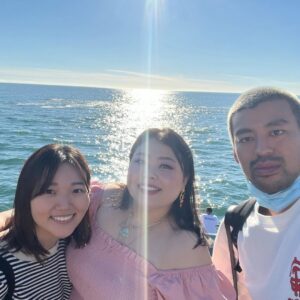 Naomi Watanabe Instagram - LAでの撮影終了🥺
最高でした🥰 
Thank you LA🤪✨

ニューヨークに帰ります🗽

何枚目の写真が謎で、何枚目の写真が好き？w