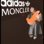 Naomi Watanabe Instagram - @adidasoriginals × @moncler 超激アツのこちらのコラボは もうチェックしました？？🎀 私はお先にパリで行われた イベントにアディダスジャパン代表で 行ってきました。 シューズの形の植木鉢に 盆栽する体験もしたけど1人だけ苦戦してた！ みんなうますぎて、、 日本人として盆栽勉強します！！ デザイナーの サレへベンバリーさんと！ #PR #moncleradidasoriginals Paris,France