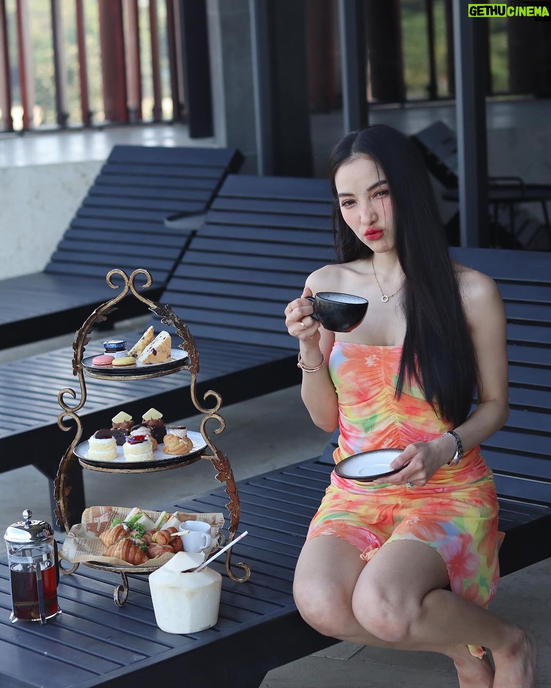 Napapa Tantrakul Instagram - After noon tea หน่อยคับ ❤️ #ชื่นใจคับ The Gems Mining Pool Villas Pattaya