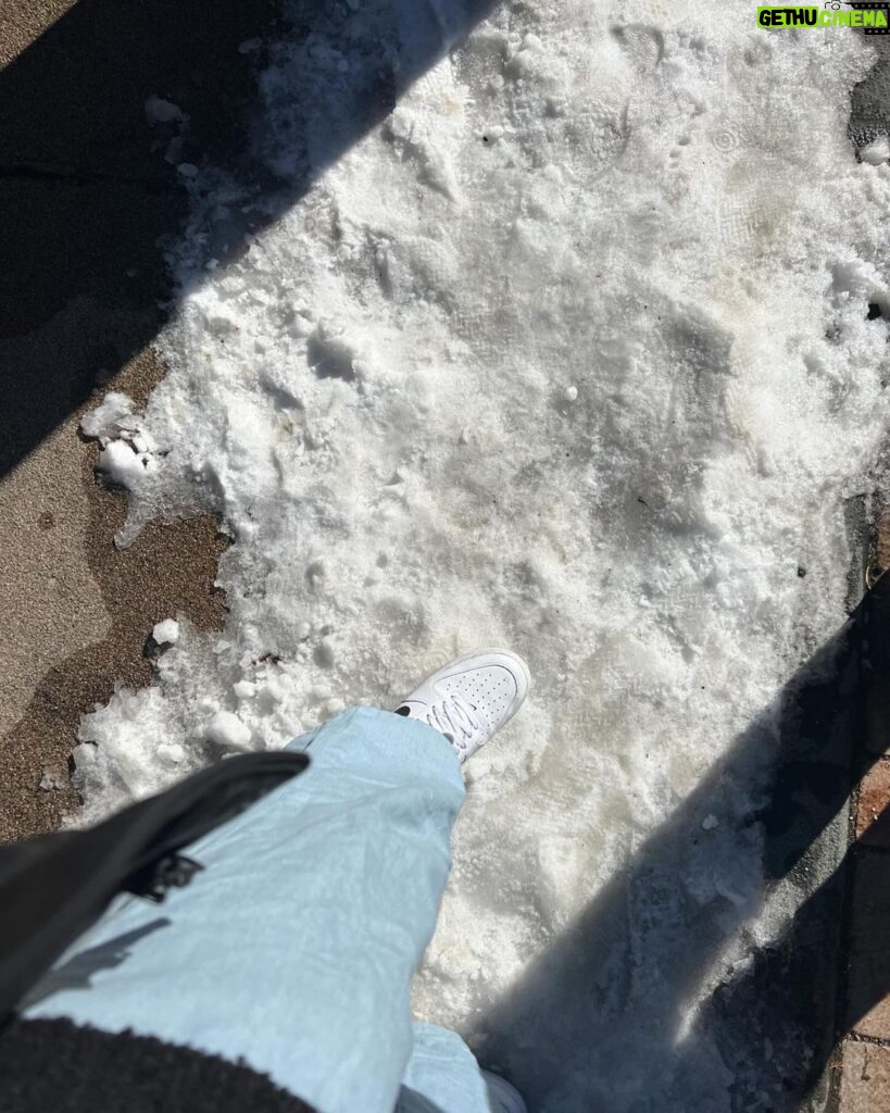 Naravit Lertratkosum Instagram - first snow with u❤️