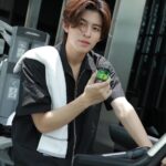Naravit Lertratkosum Instagram – ฟิตหนักจนล้าไม่ไหว
ก็ต้องจัดแบรนด์ซุปไก่สกัดหลังออกกำลังกายสิคร้าบ
ช่วยบูสต์พลังหลังออกกำลังกาย พร้อมลุยกิจกรรมต่อยาวไปครับผม
 
#ไม่ไหวบอกแบรนด์
#แบรนด์ซุปไก่สกัด