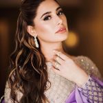 Nargis Fakhri Instagram - 💜 👸🏻 . . . . Hair @aamirnaveedhair MUA @iamgigiiiii